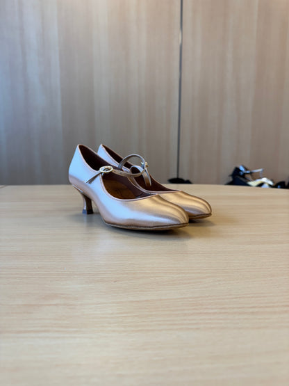 ICS Classic - Peach Satin - Size 5 - Regular