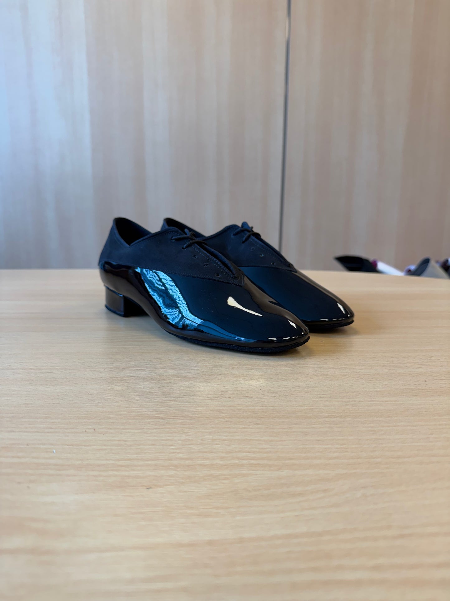 Classic Pino - Black Nubuck/Black Patent - Size 8 - X Wide