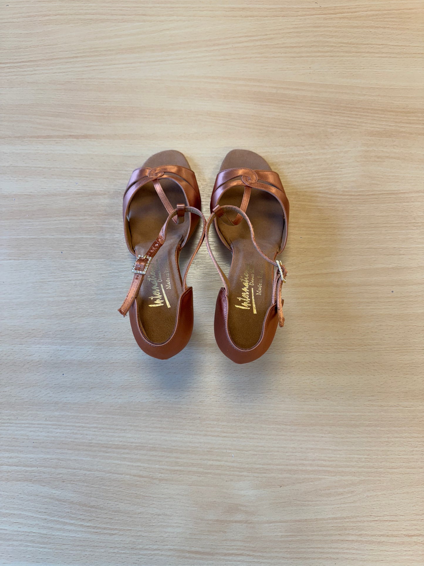 1018 - Tan Satin - Size 7.5 - Regular