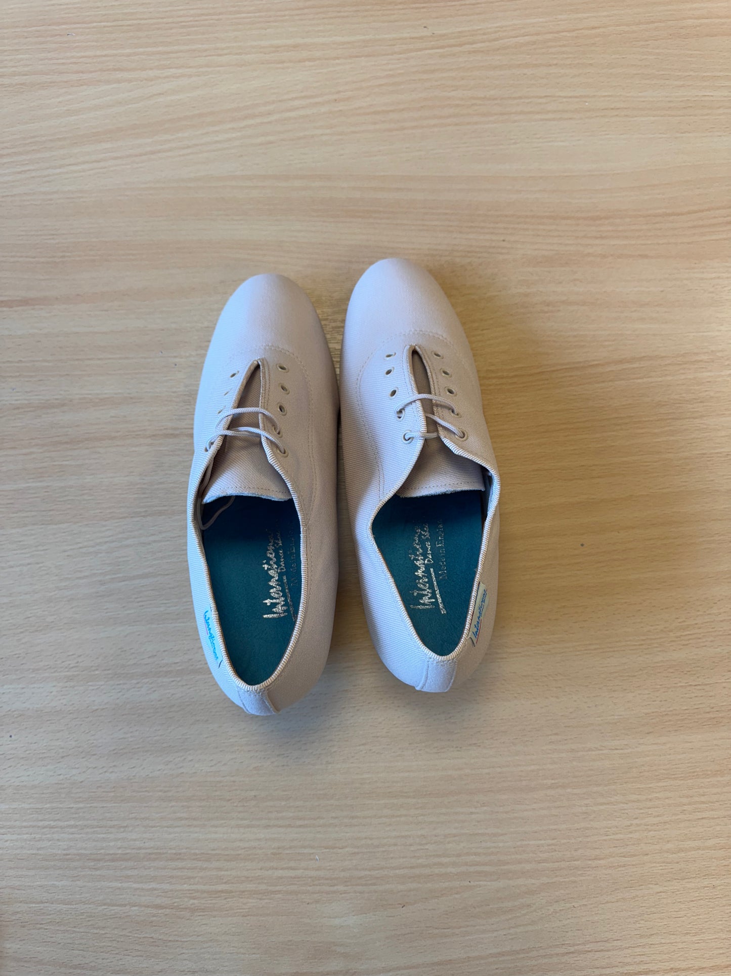 Heather Split-Sole - Beige Lycra - Size 7.5 - Regular