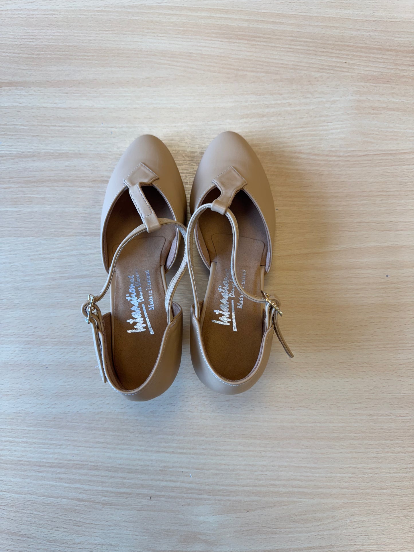 Karen - Beige NotCalf - Size 2.5 - Regular