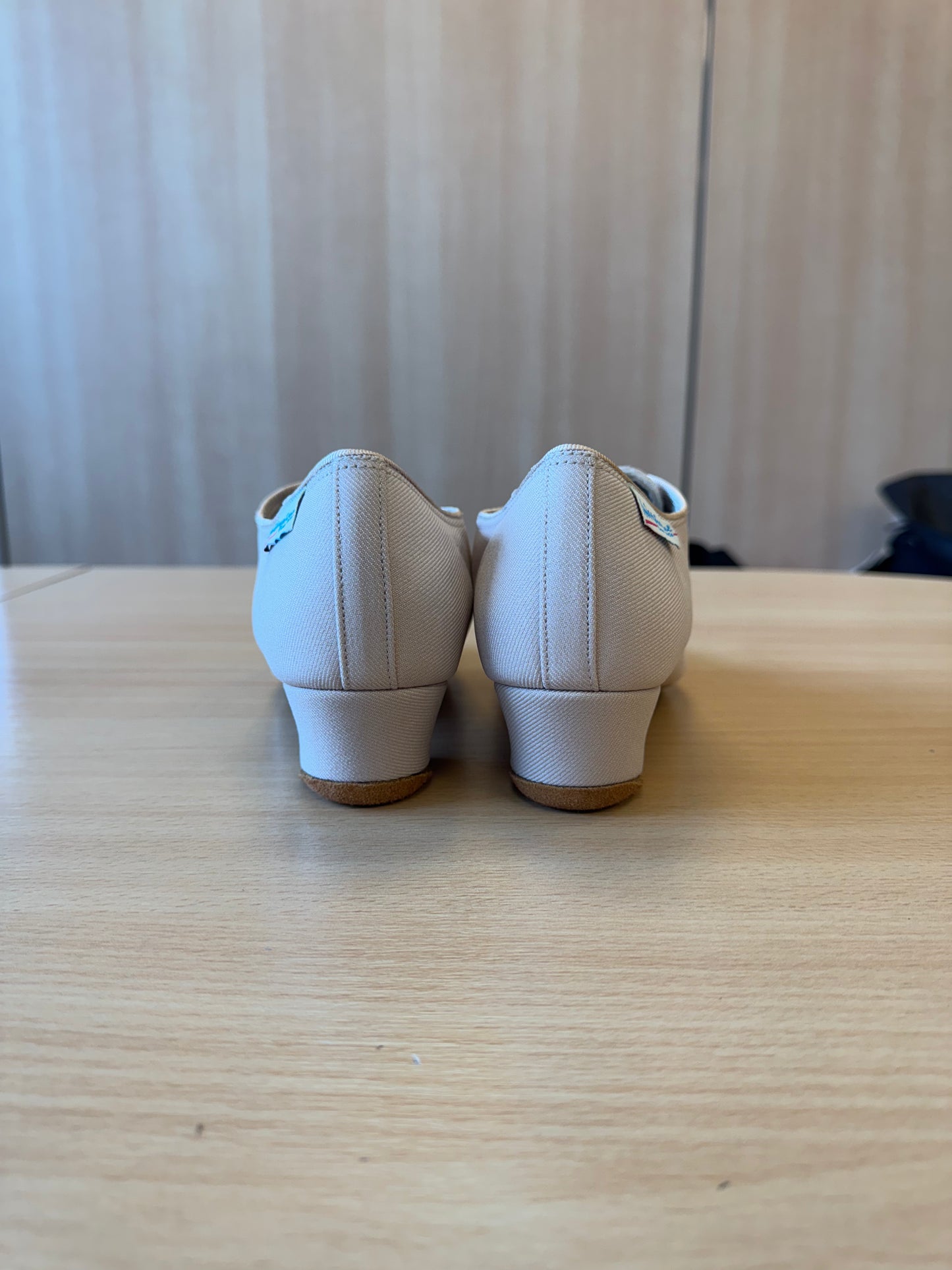 Heather Split-Sole - Beige Lycra - Size 5 - Regular
