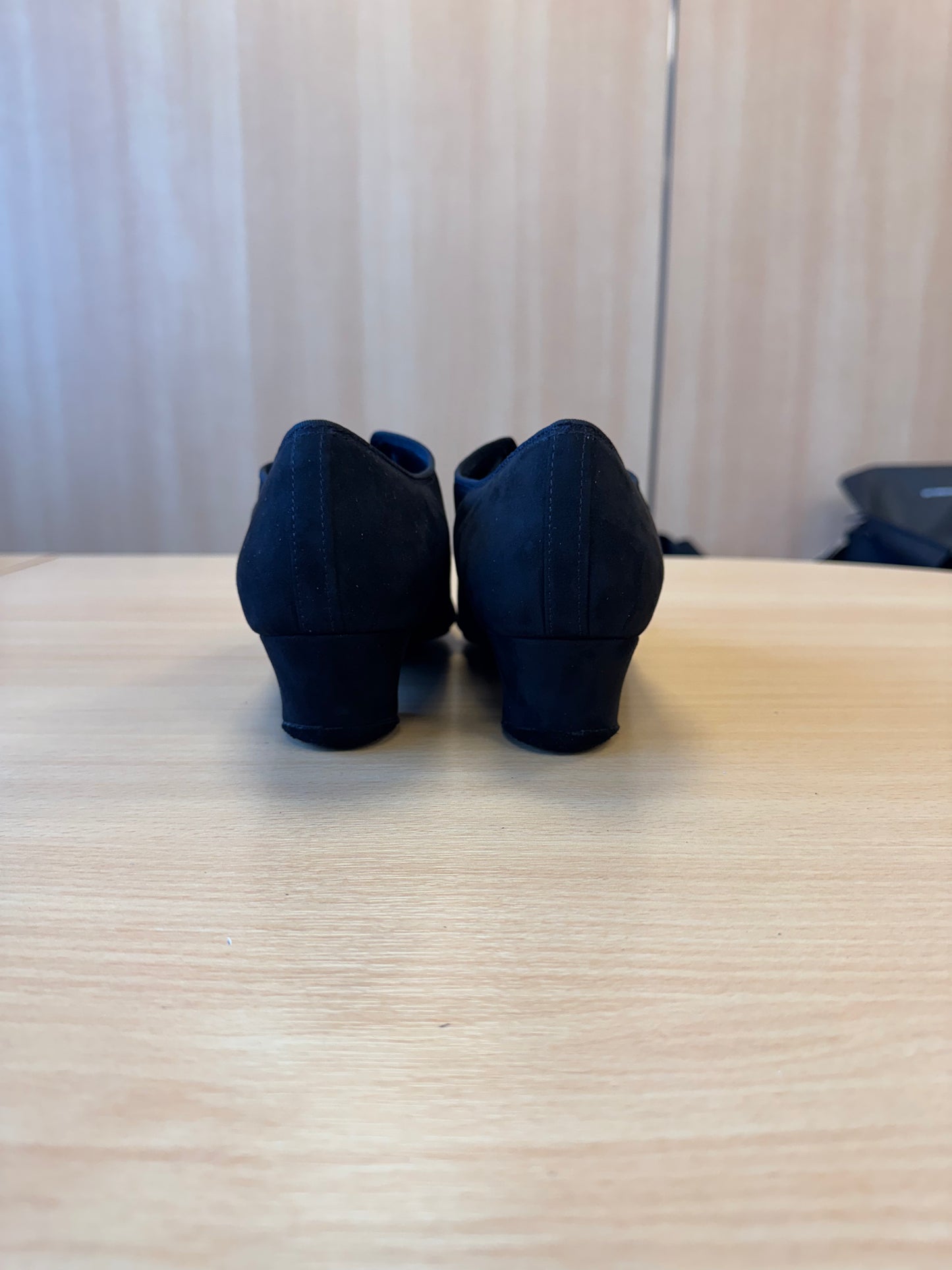 Rumba - Black Nubuck - Size 8 - Regular