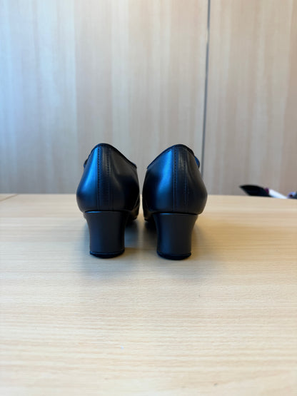 Rumba - Black Calf - Size 8.5 - Regular