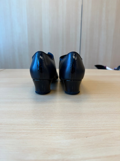 Rumba Duo - Black Calf/Black Patent - Size 8 - Regular