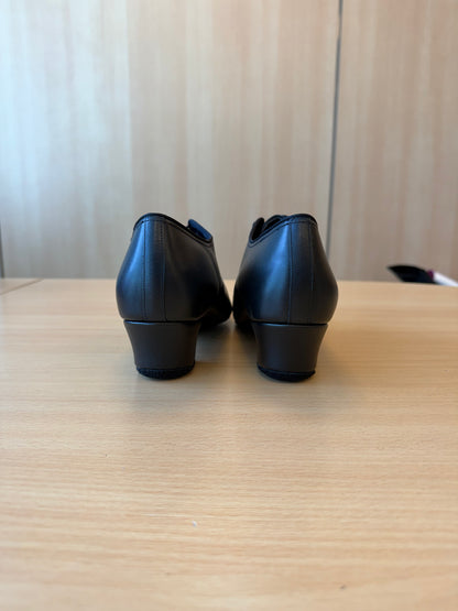 Rumba - Black Calf - Size 7 - X Wide