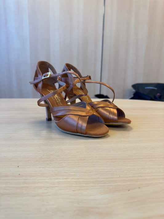 Katya - Tan Satin - Size 5 - Regular