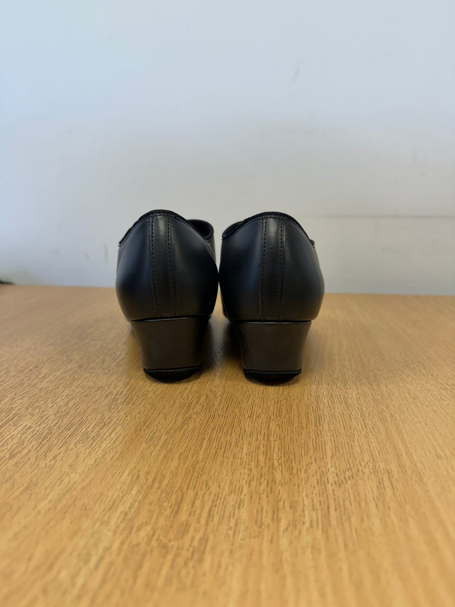 Rumba - Black Calf - Size 7 - Regular