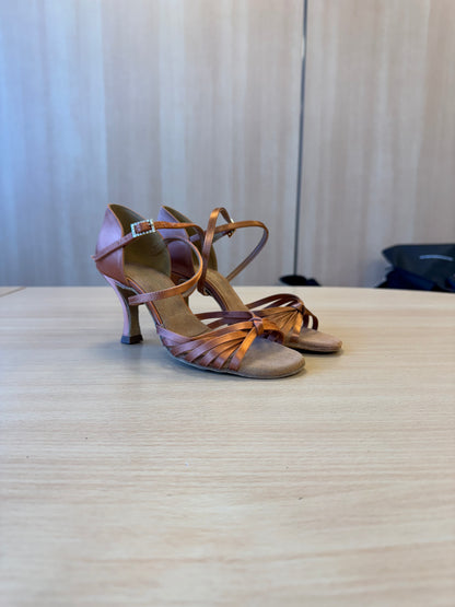 Fiorella - Tan Satin - Size 4.5 - Wide