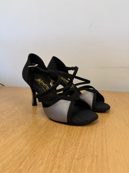 Bianca - Black Nubuck/ Steel Pixel - Size 6 - X Wide