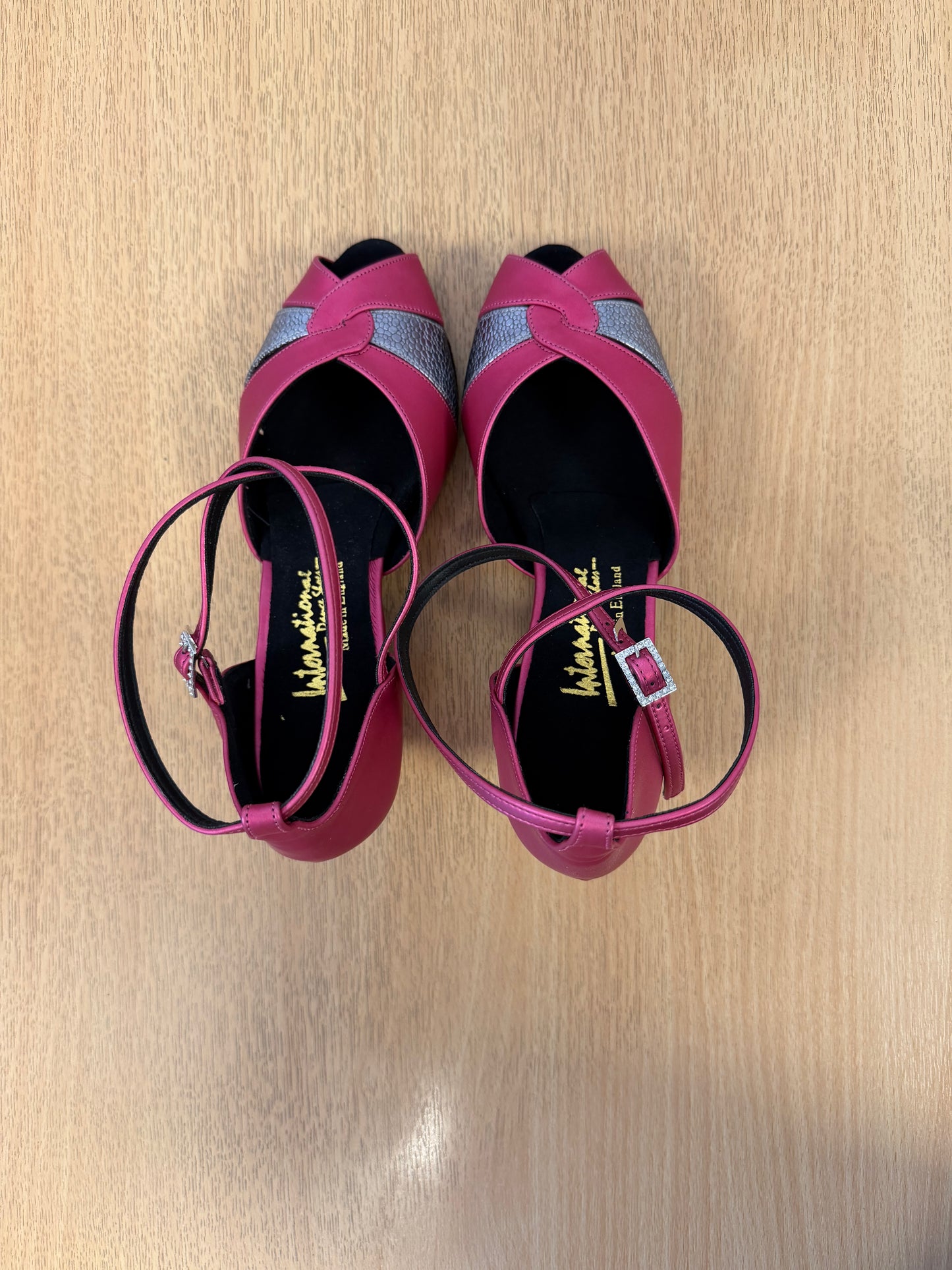 Barbara - PinkSeta - Size 6 - XX Wide( Hook Buckles)