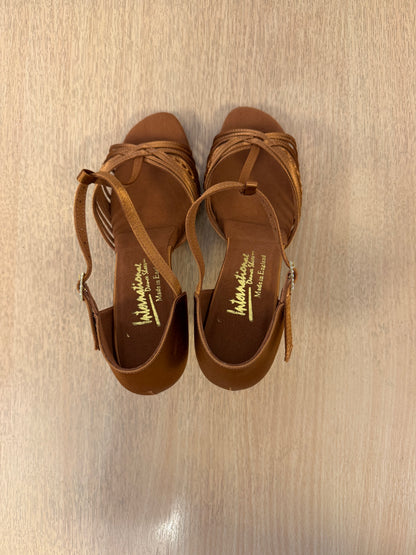 Svetlana - Tan Satin - Size 8 - Wide