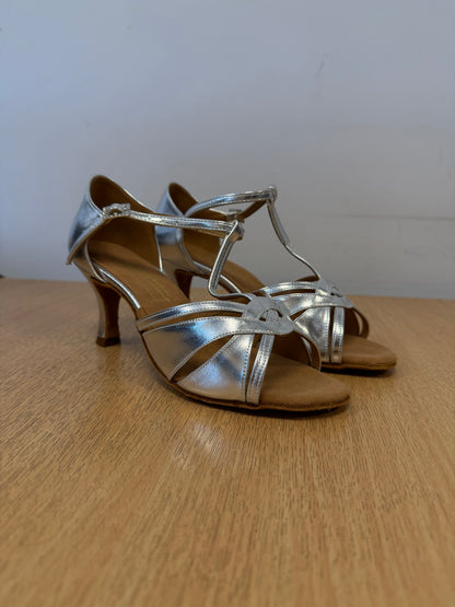 Mia T-Bar - Silver NotCalf - Size 8 - Wide