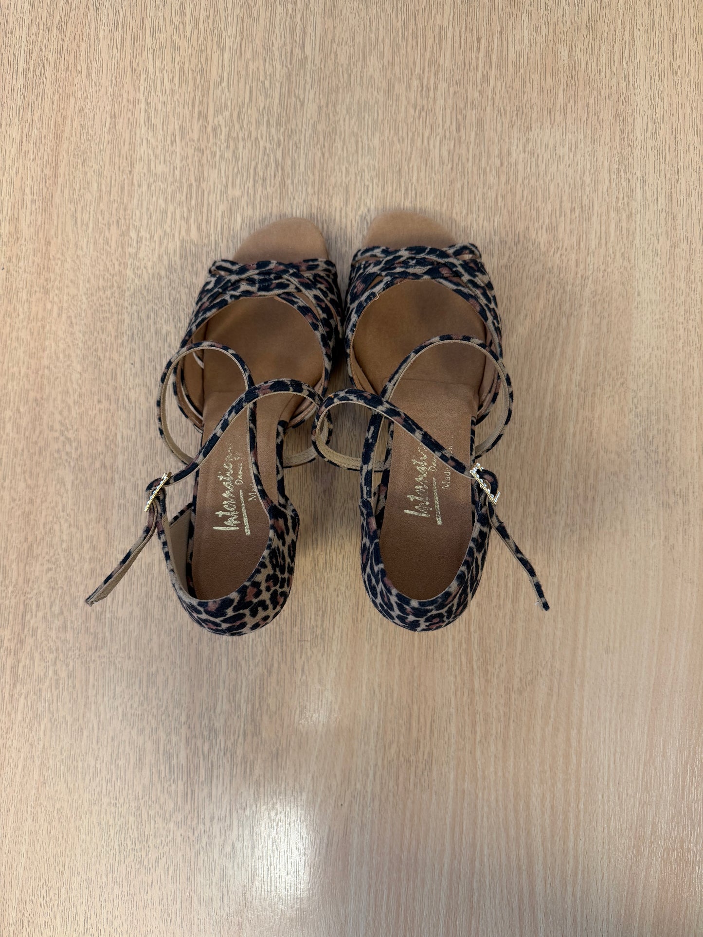 Mia - Leopard - Size 8 - X Wide