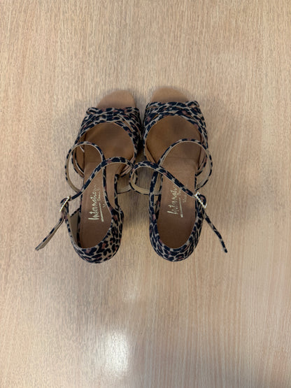 Mia - Leopard - Size 8 - X Wide