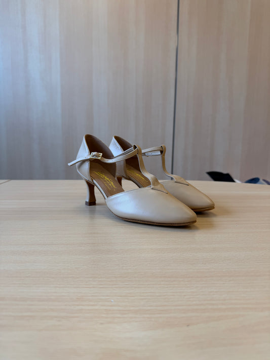 Karen - Beige NotCalf - Size 6 - Regular