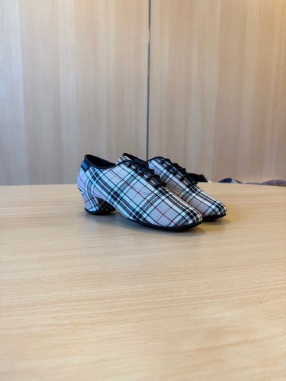 Heather Split-Sole - Beige Check - Size 3.5 - Narrow