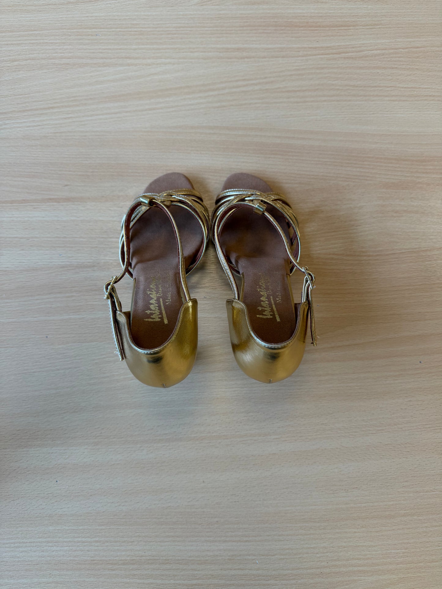 Bela - Gold NotCalf - Size 6 - Narrow