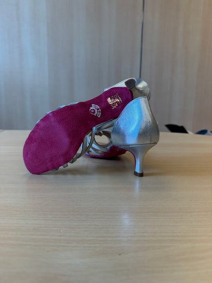 Bela - Silver NotCalf - Size 6 - Regular (Pink Soles)
