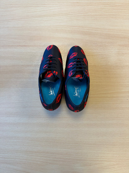 Heather Split-Sole - Lipstick - Size 2.5 - Regular (Vegan)