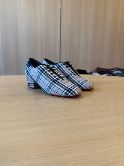 Heather Split-Sole - Beige Check - Size 3 - Regular (Red Soles)