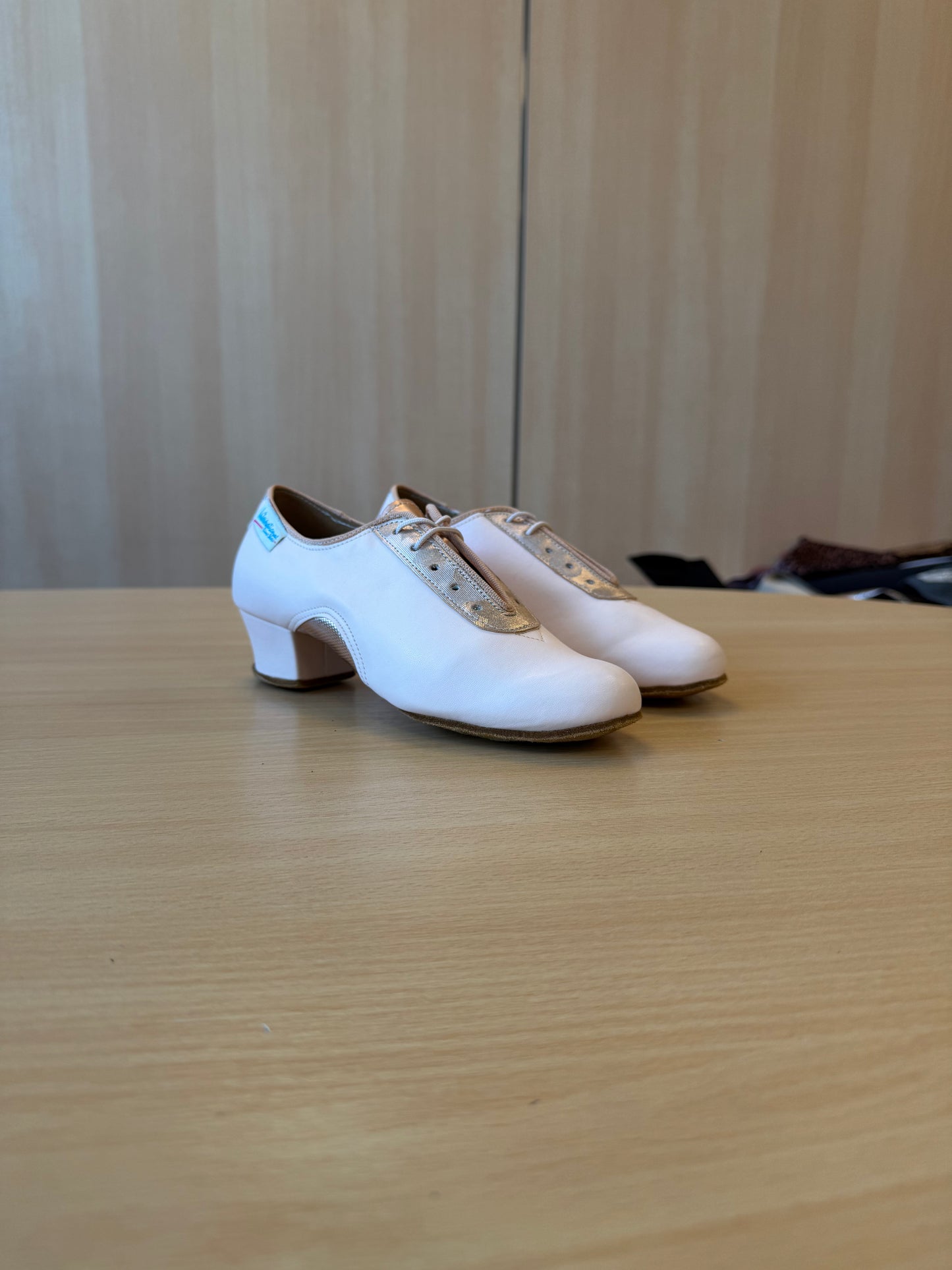 Artiste Split-Sole - Himalayan Rose - Size 2.5 - Regular