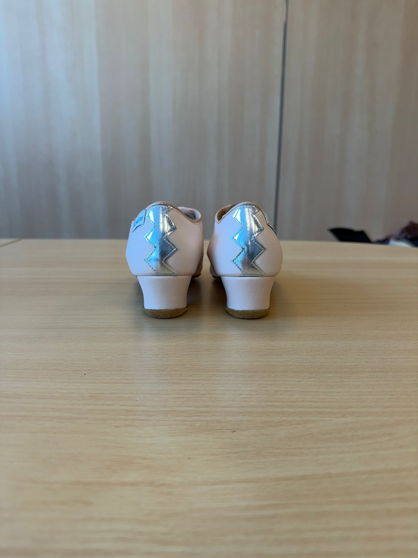 Artiste Split-Sole - Himalayan Rose - Size 2.5 - Regular