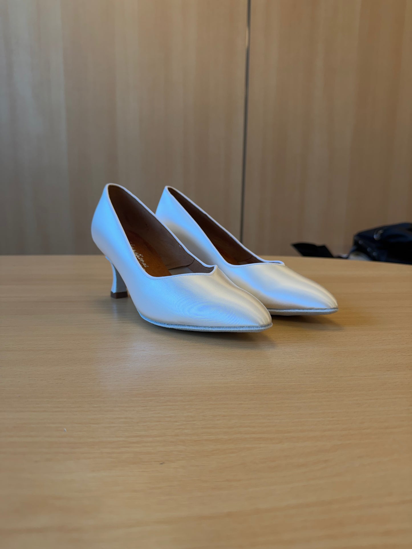 ICS SuperStar - White Satin - Size 6.5 - Regular