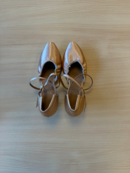 American Flex - Peach Satin - Size 6.5 - Regular
