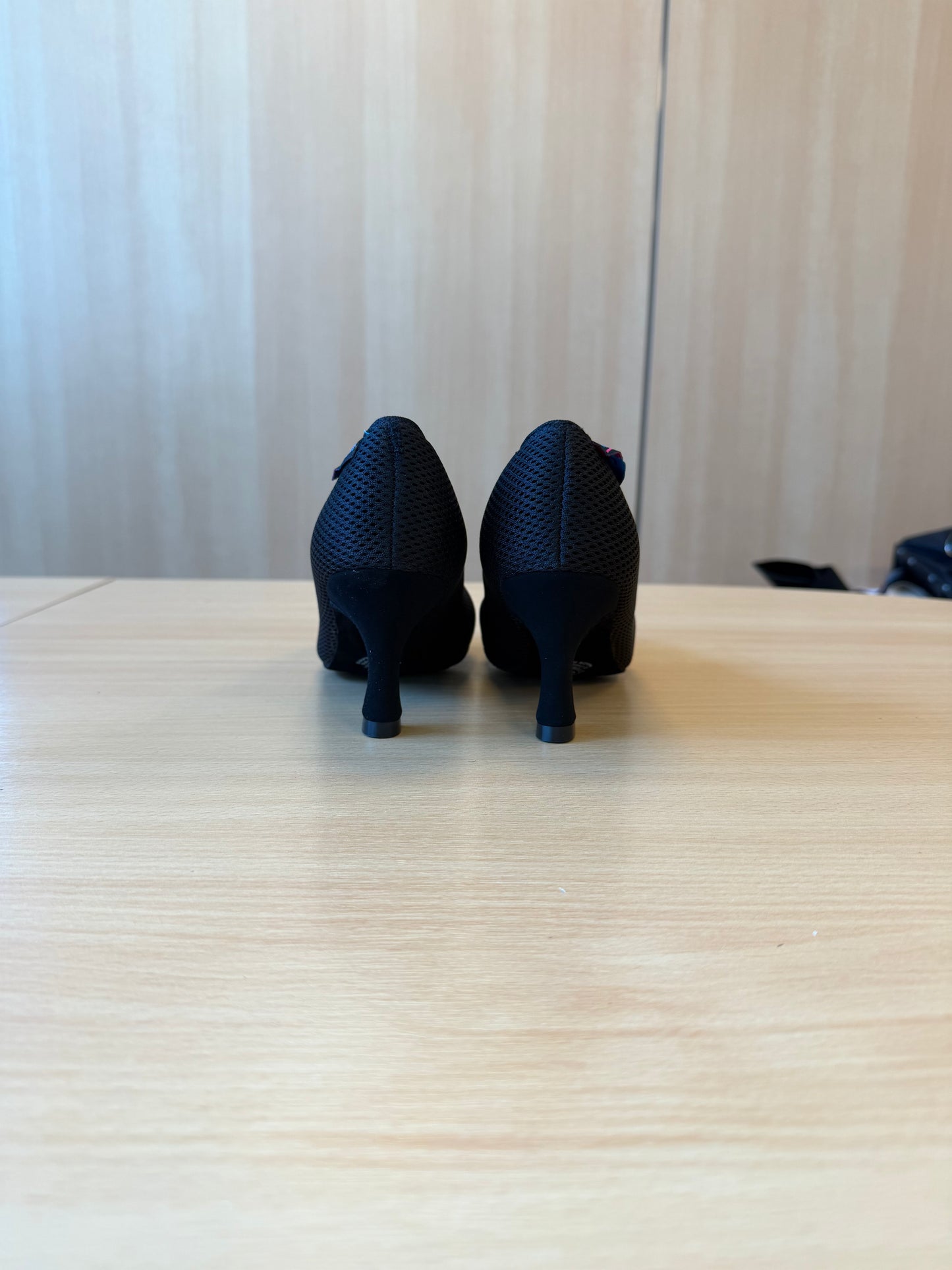 ICS RoundToe - AirMesh - Size 6.5 - Wide