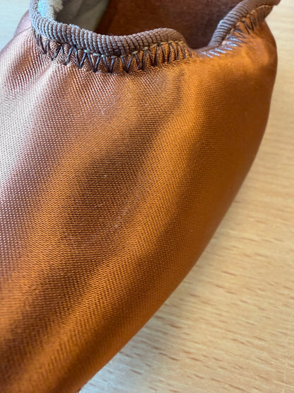 American Flex - Tan Satin - Size 6.5 - X Wide
