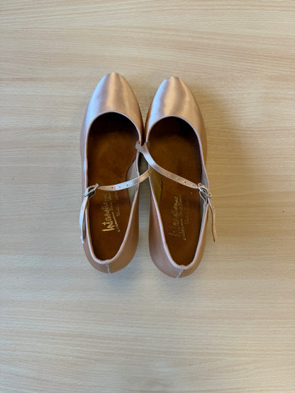 ICS RoundToe SingleStrap - Peach Satin - Size 7.5 - X Wide
