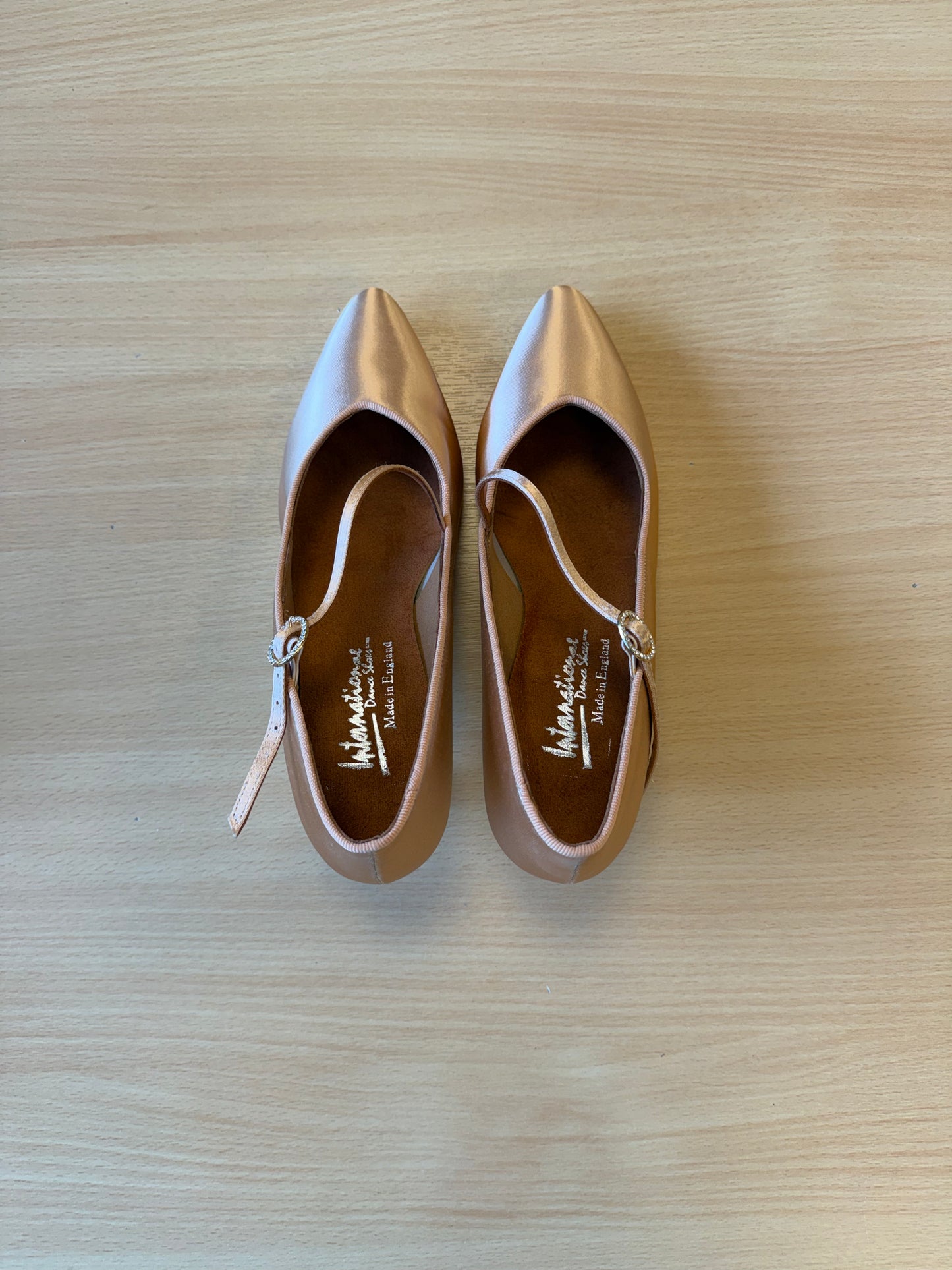 ICS SuperStar SingleStrap - Peach Satin - Size 7.5 - Regular