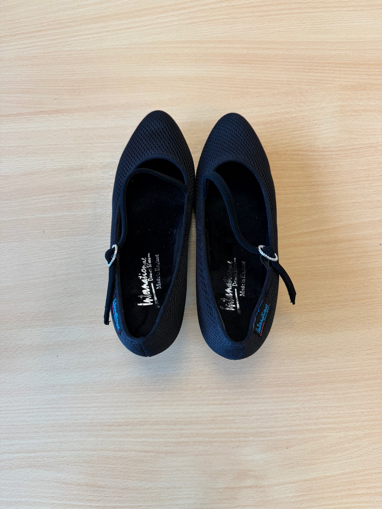 ICS RoundToe SingleStrap - AirMesh - Size 6.5 - X Wide