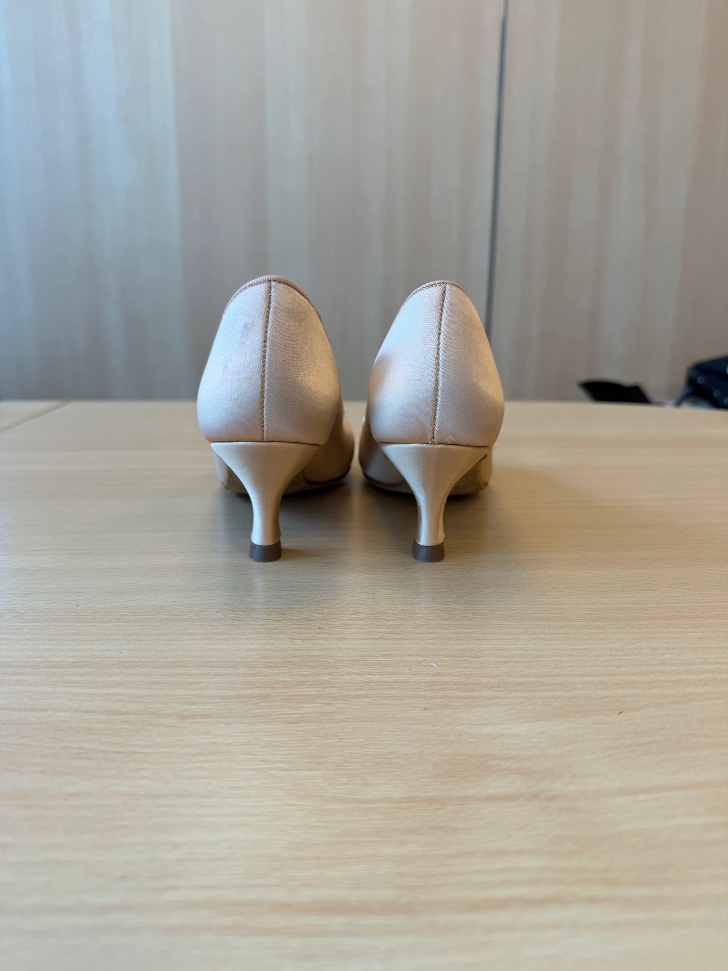 ICS RoundToe - Peach Satin - Size 6.5 - Regular
