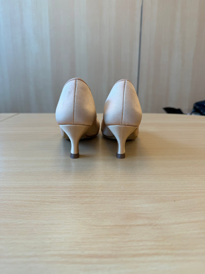 ICS RoundToe - Peach Satin - Size 6.5 - Regular