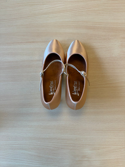 ICS Classic - Peach Satin - Size 6.5 - Regular