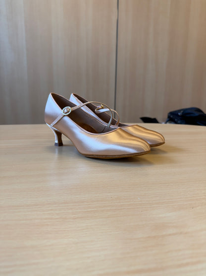 ICS RoundToe SingleStrap- Peach Satin - Size 6.5 - Wide