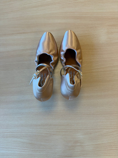 American Flex - Peach Satin - Size 7 - Regular