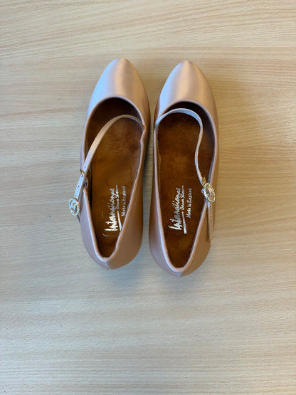 ICS RoundToe SingleStrap( Hook Buckles) - Peach Satin - Size 7.5 - Regular