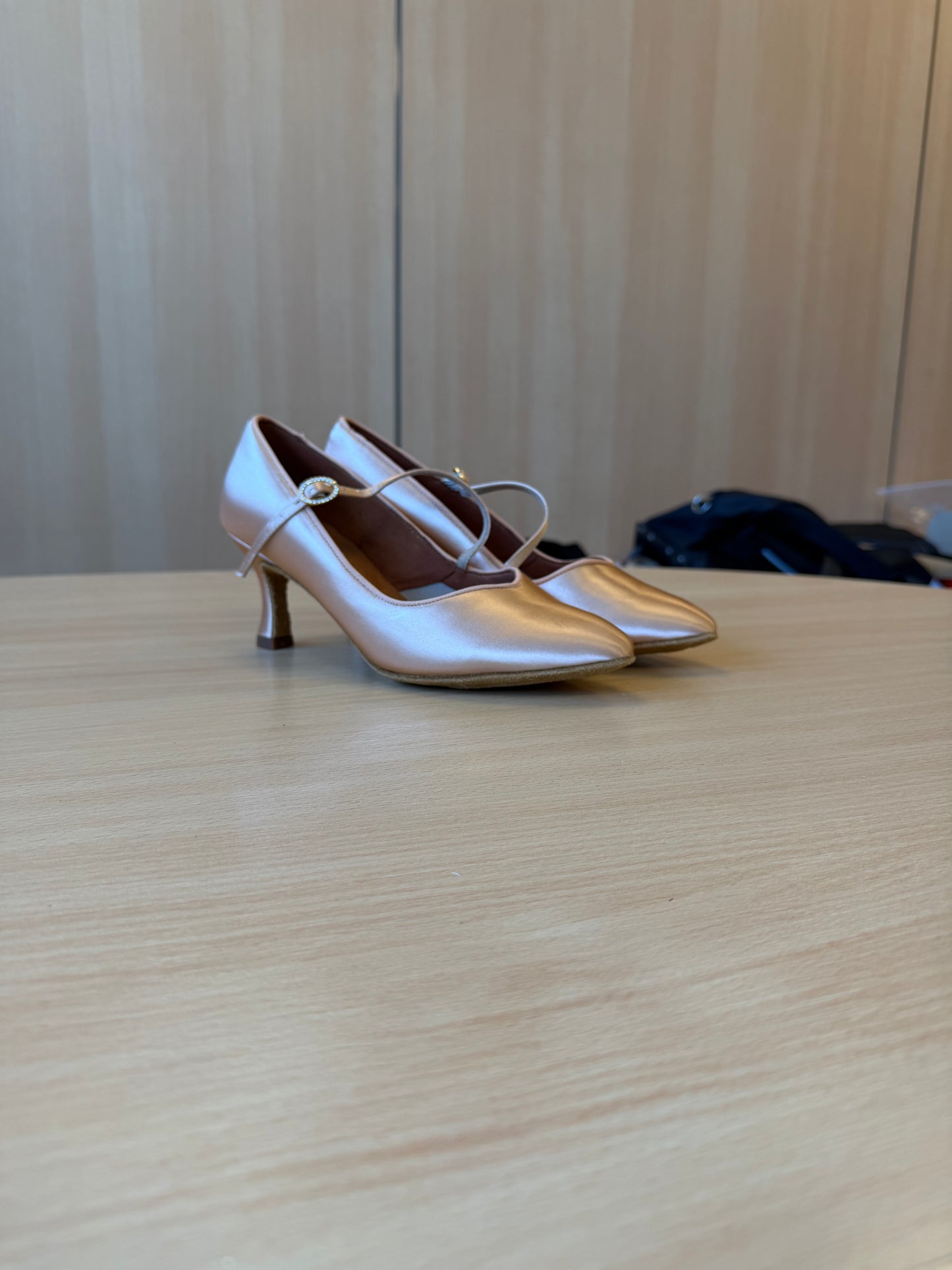 ICS Superstar SingleStrap - Peach Satin - Size 6 - X Wide