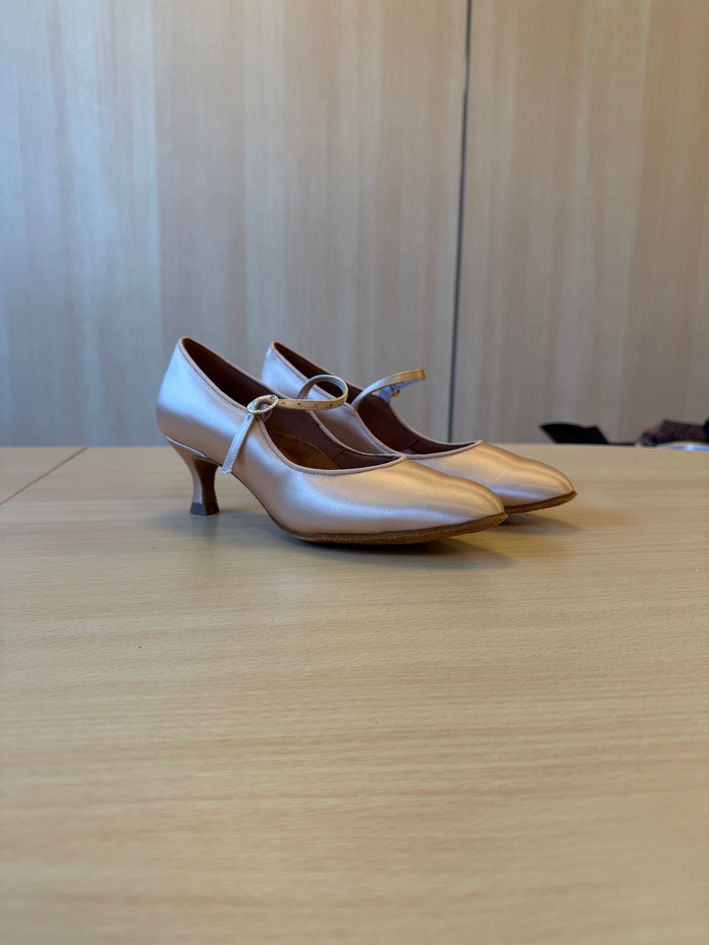 ICS Classic - Peach Satin - Size 6 - Regular