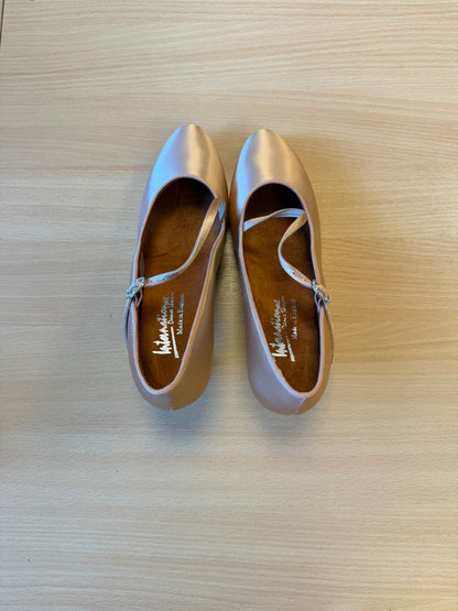 ICS RoundToe SingleStrap - Peach Satin - Size 6.5 - Regular