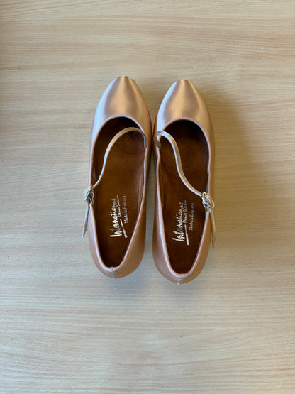 ICS RoundToe SingleStrap - Peach Satin - Size 8 - Regular