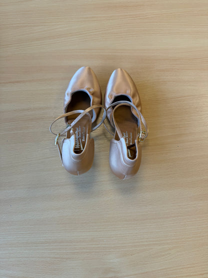 American Flex - Peach Satin - Size 6 - Regular