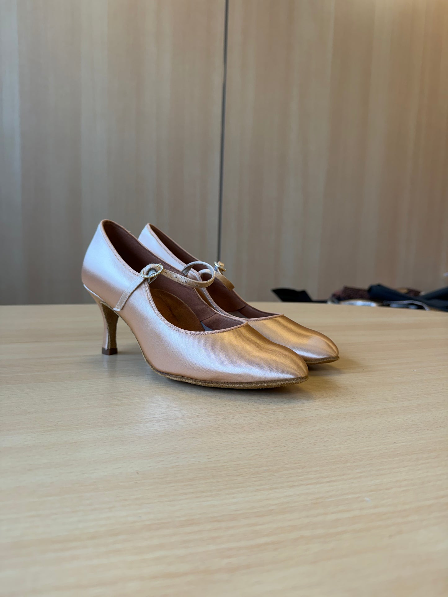 ICS Classic - Peach Satin - Size 6 - Wide