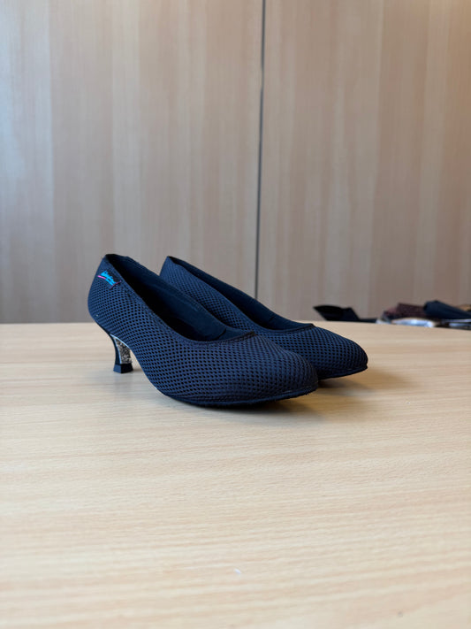 ICS RoundToe - AirMesh - Size 5.5 - Wide (Silver Glitter Soles)