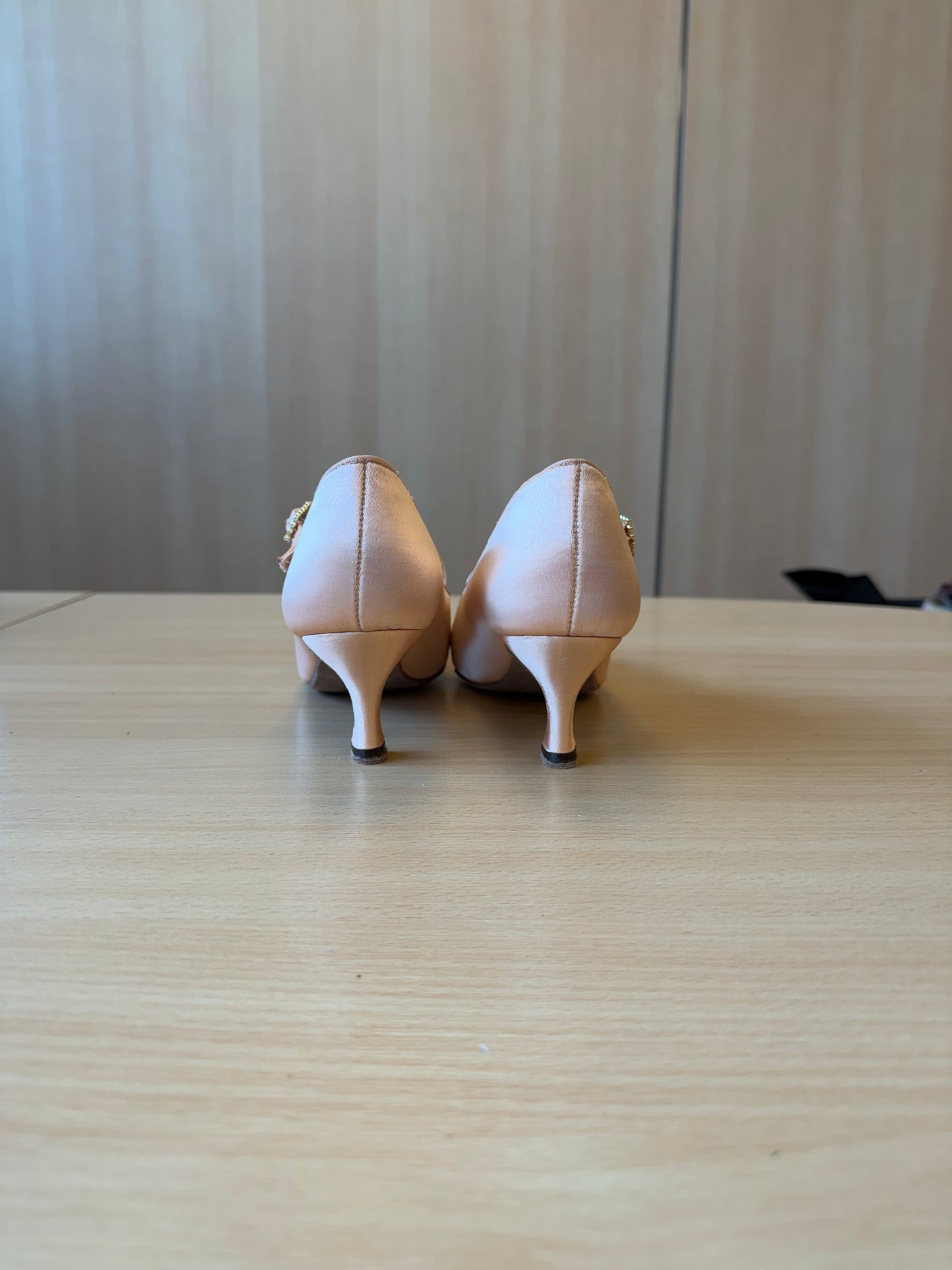 ICS RoundToe SingleStrap - Peach Satin - Size 5 - Regular
