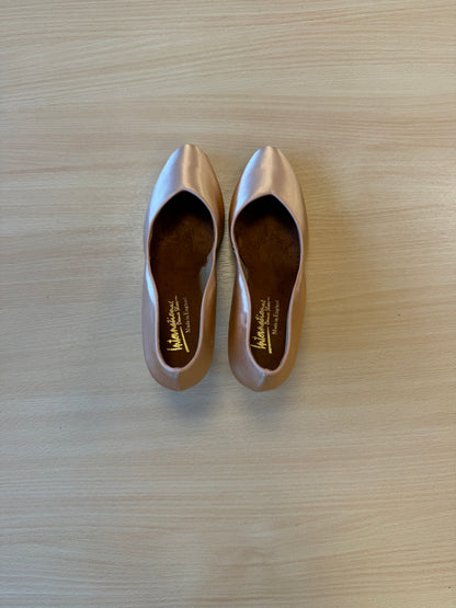 ICS Wave - Peach Satin - Size 8 - Regular