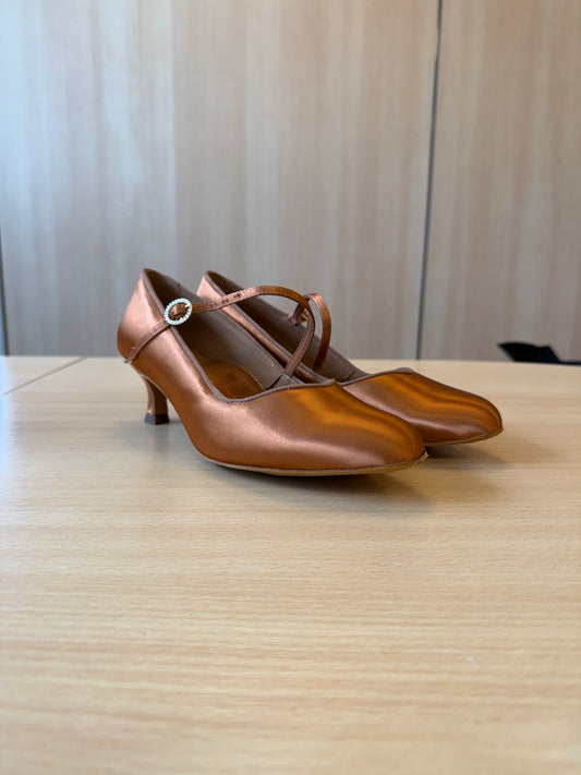 ICS Vista SingleStrap - Tan Satin - Size 8 - Wide (Vegan Soles)